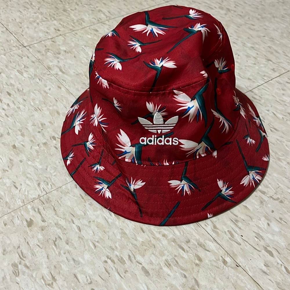 BRAND NEW W/ TAG ADIDAS REVERSIBLE  TM BUCKET HAT